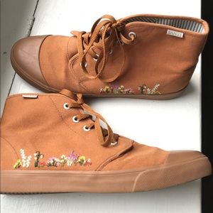 BANGs Hightop Sahara Sand Shoes
